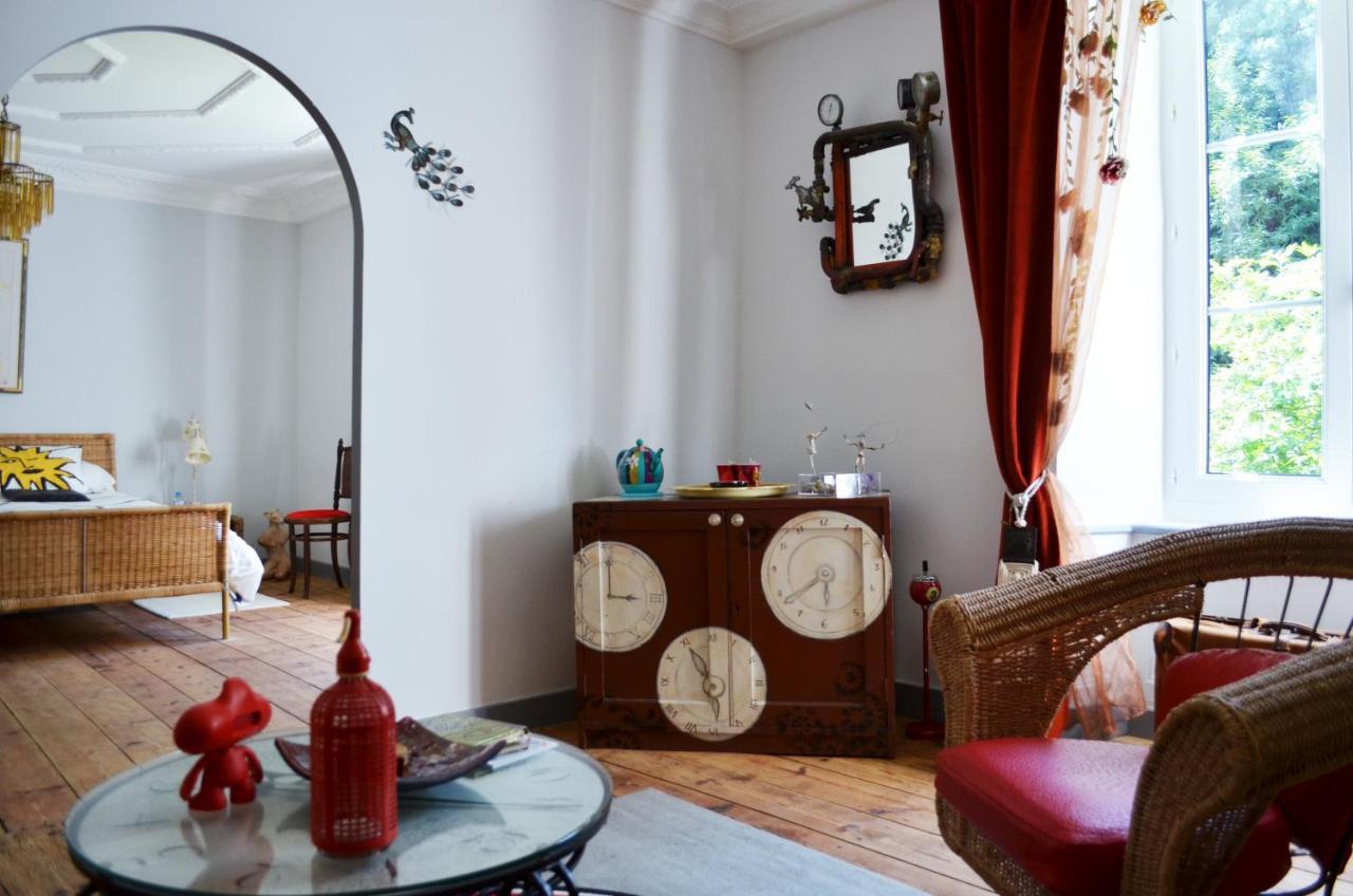 Bed and Breakfast Domaine des Papeteries Plounevez-Moedec Exterior foto